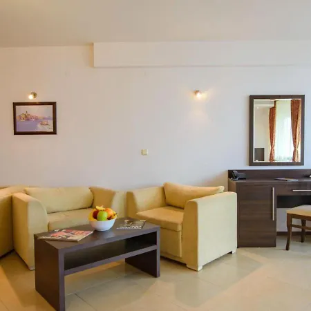 アパート Marina - With Balkony & Desk By Flat Mаnаger バルチク