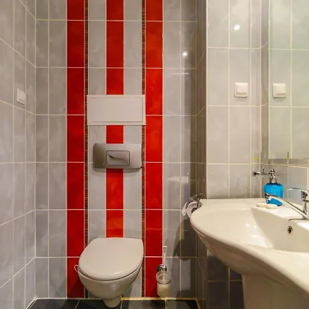 Marina - With Balkony & Desk By Flat Mаnаger アパート