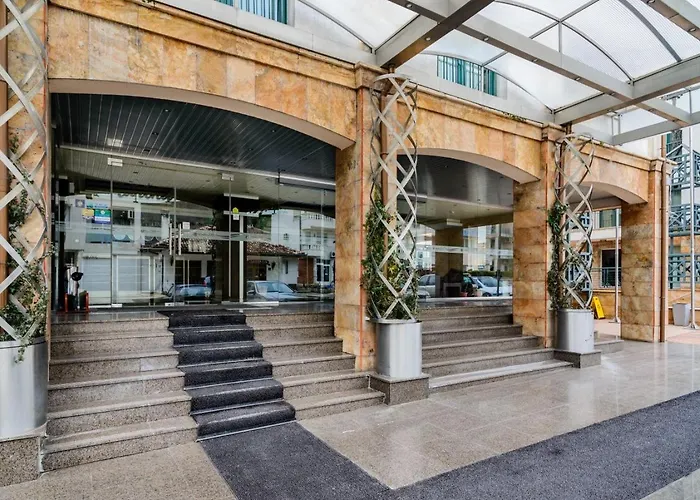 شقة Marina - With Balkony & Desk By Flat Mаnаger بالشيك