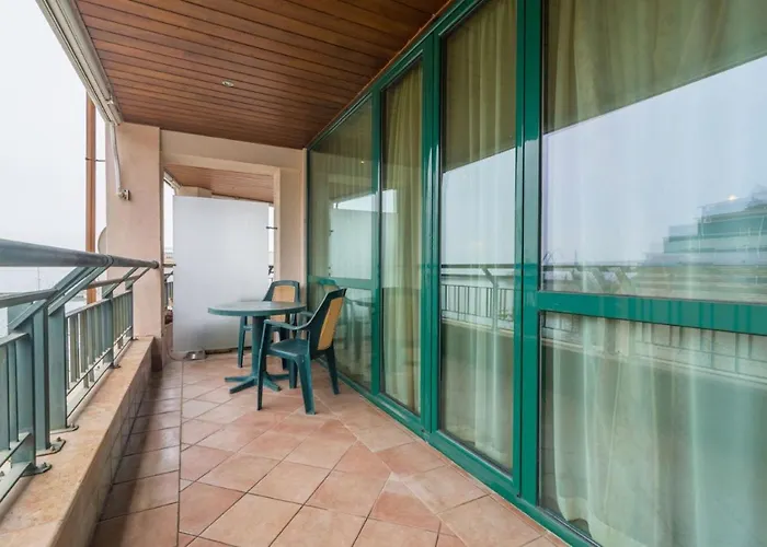 Marina - With Balkony & Desk By Flat Mаnаger *